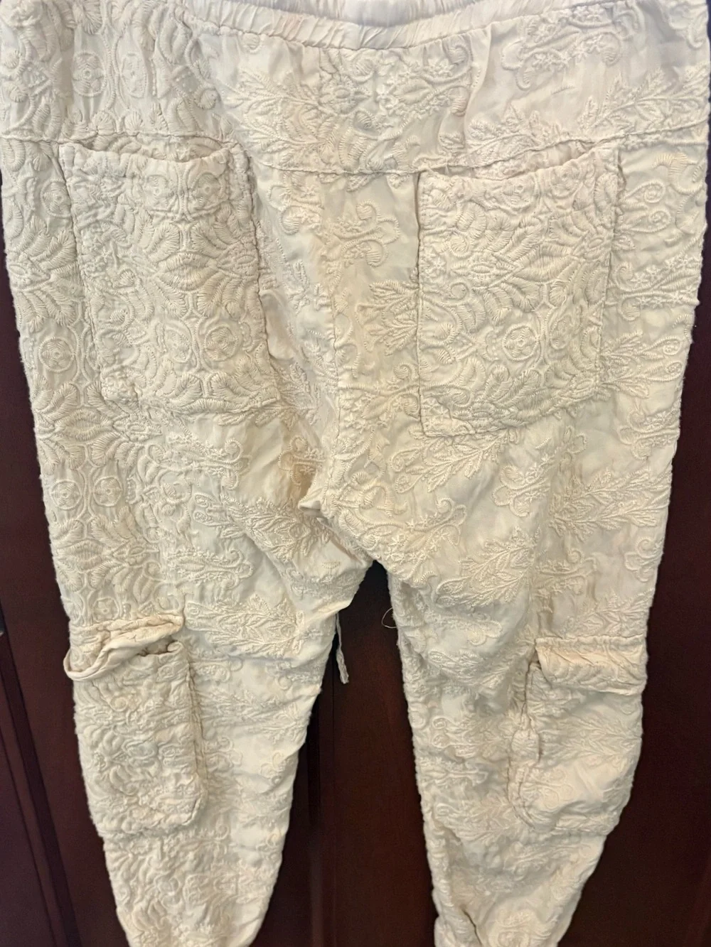 Johnny Was LOVE Pull-On Embroidered Cargo Jogger Pants - Size Small NWT